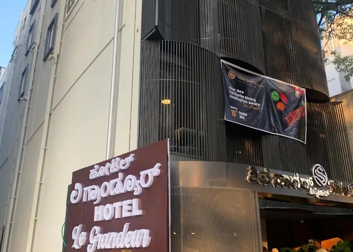 Hotel Le Grandeur