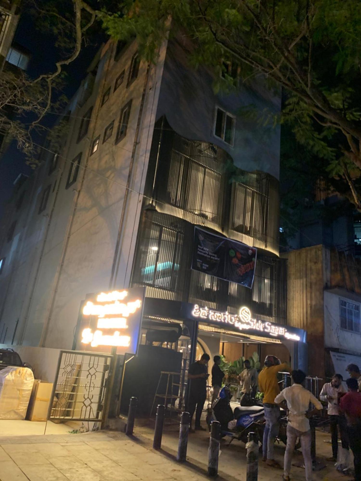 Le Grandeur * Bangalore